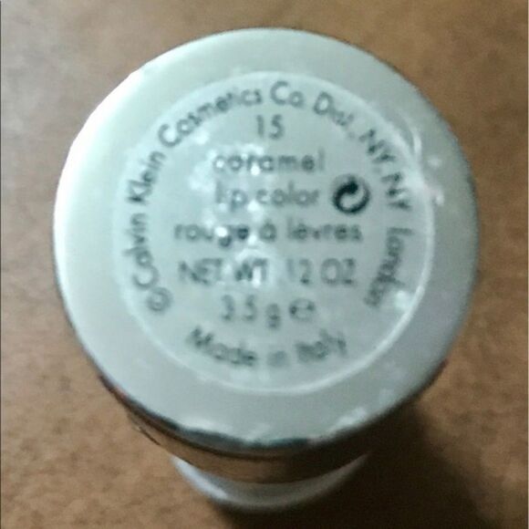 Calvin Klein Lipstick in Caramel made in Italy - Picture 3 of 6